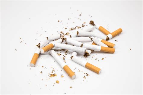 rokende sigaretten stock foto image  vloer fotografie