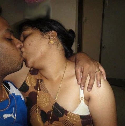 indian mallu aunty sexy kiss des photos de nu