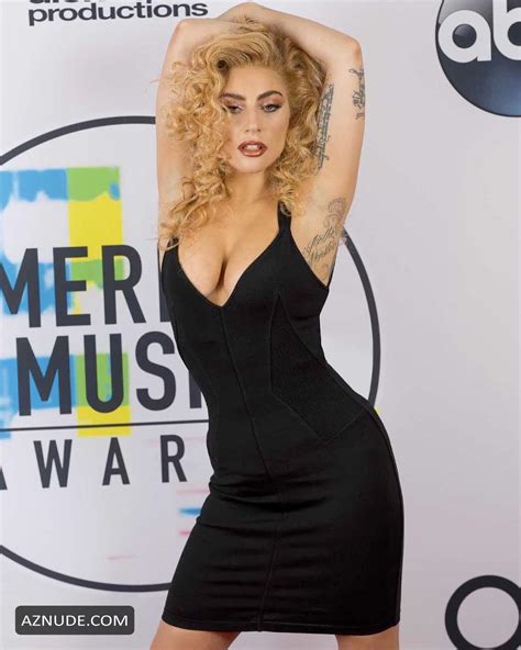 Lady Gaga Sexy Cleavage At The American Music Awards In Los Angeles