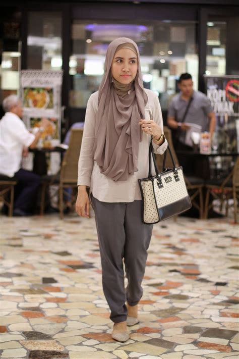 Saturday Style Inspiration Simply Brown Street Hijab