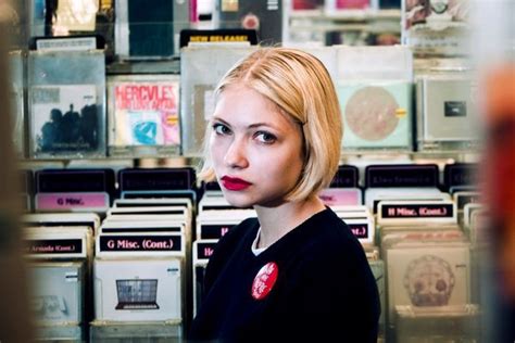 tavi gevinson rockets from rookie to teen pop culture heights la times