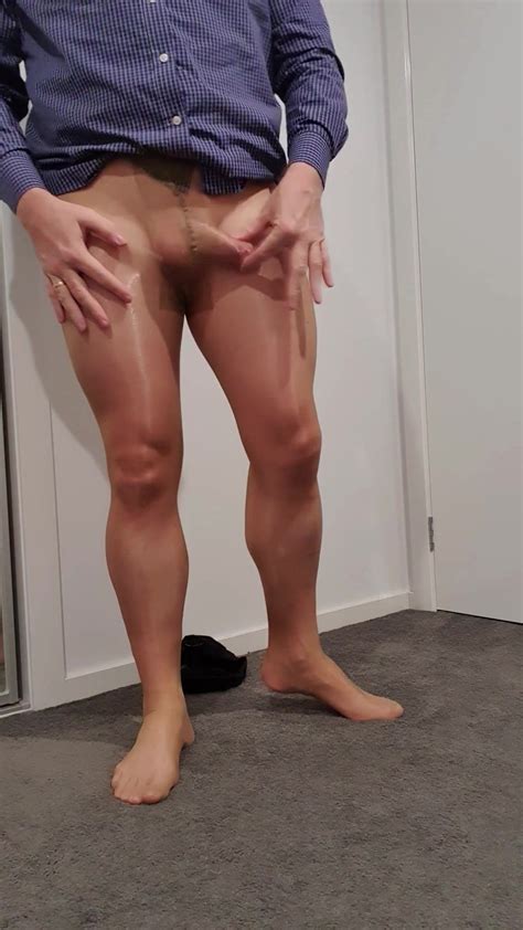 Pantyhose Masturbation In Shiny Tan Hose Free Gay Porn F7
