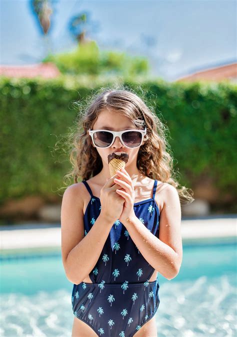 pin the scoop on the ice cream cone pool party games in