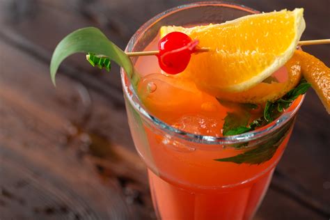 Rum Punch Recipe How To Make Classic Fruity Rum Drinks
