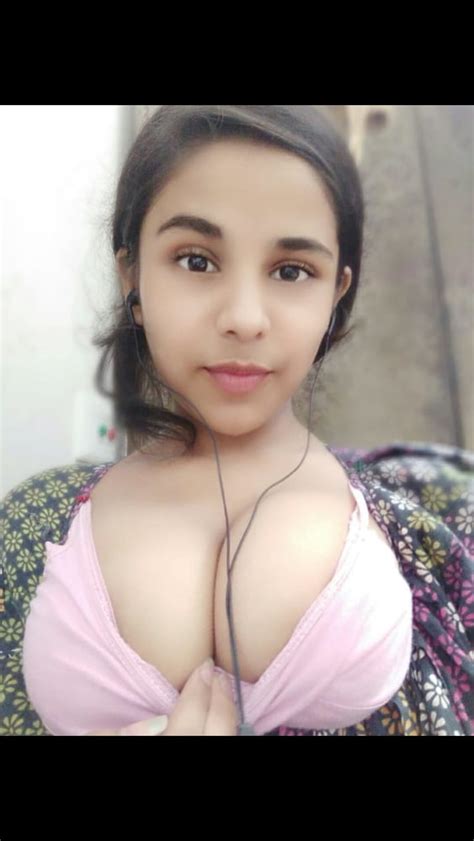 Bangladeshi Beautiful Cute Girl Leaked Nude Pics New