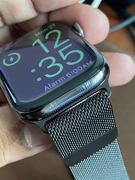 Psa Graphite Milanese Loop Scratches The Watch Body If