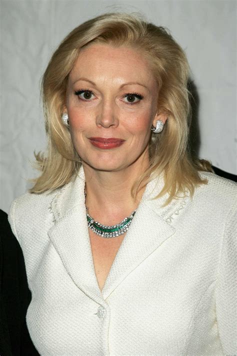 cathy moriarty high quality image size   cathy moriarty