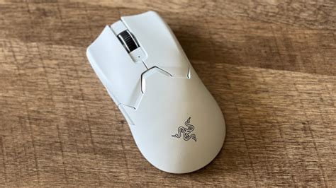 razer viper  pro white gaming gears  gaming gears shop  town
