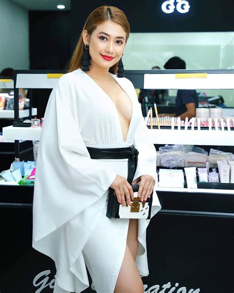 thinzar wint kyaw myanmar model girl