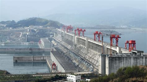 gorges dam  worlds largest hydroelectric dam clean energy ideas
