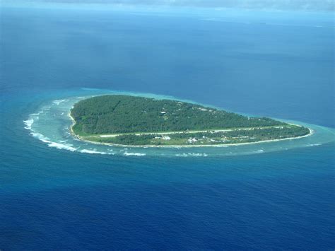 File Falalop Island Ulithi Atoll  Wikimedia Commons
