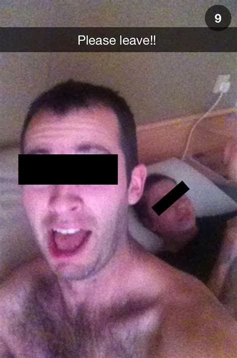 15 snapchats of awkward mornings after one night stands
