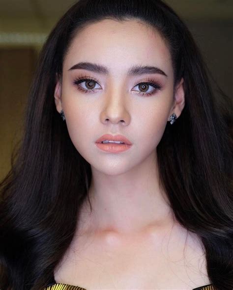 look at asian women s makeup to inspire 25 bridal hair and makeup