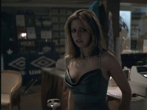 i know what you did last summer helen shivers sarah michelle gellar wallpaper 21612083 fanpop