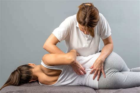 qualities of a good chiropractor harcourt health