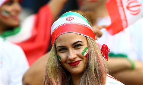 Mexican Girl Soccer Fan Hot Windows Mode