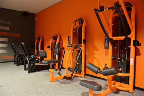salle de fitness basic fit brussels etterbeek place jourdan