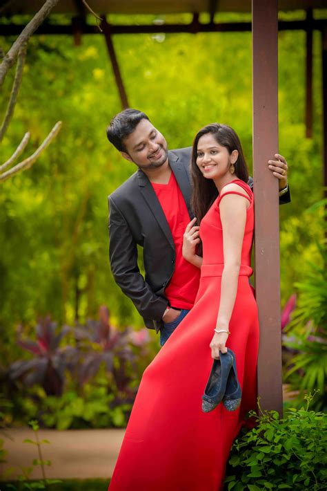 A Guide To Indian Wedding Couple Photoshoot Poses Jackson Deeming