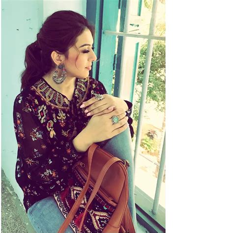 pin on actress gallery hot latest trending saree