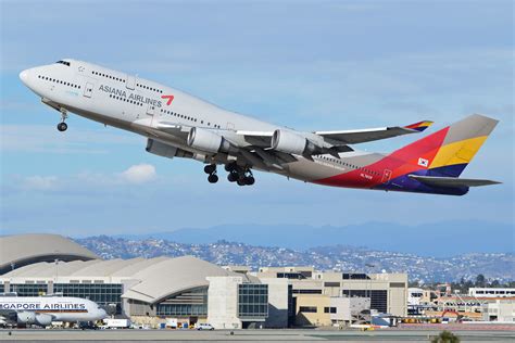 asiana airlines  bringing   sole boeing