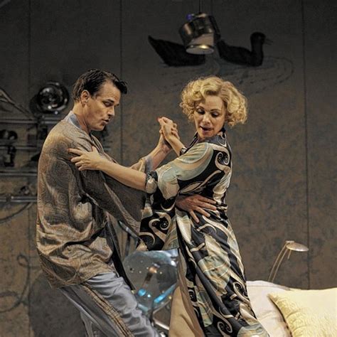 ‘sex and the city star kim cattrall heads a fizz free broadway revival