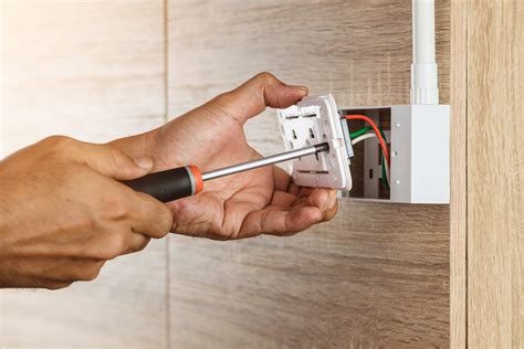 cost  replace  electrical outlet homeguide