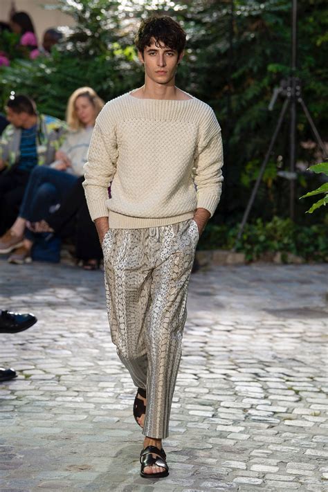 hermès spring 2019 menswear fashion show collection see the complete