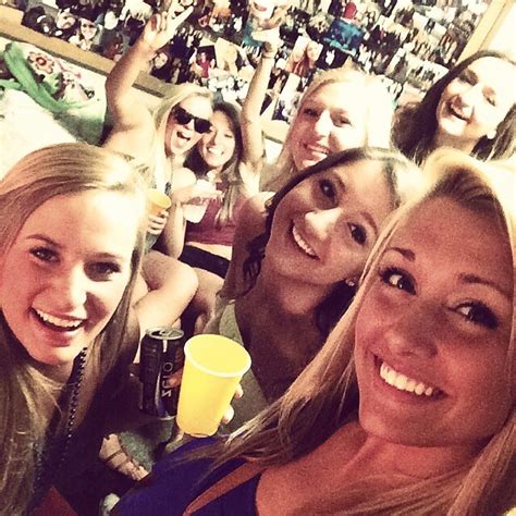 college girls that make going to school more than worth it 23 pics