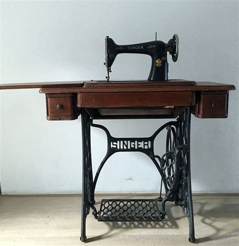 singer sewing machine model   wood  metal  catawiki
