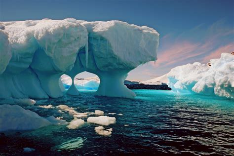 antarctic sea ice    lowest  recorded earthcom