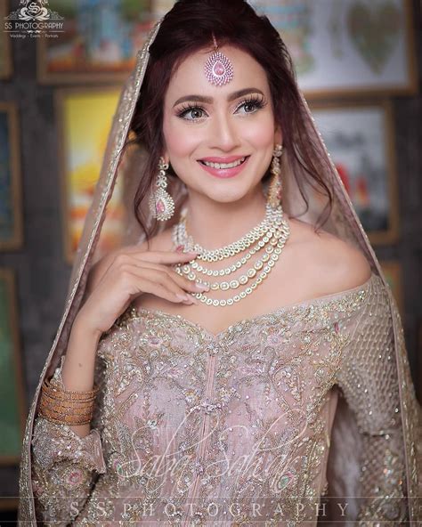 new awesome bridal shoot of actress zarnish khan pakistani bridal