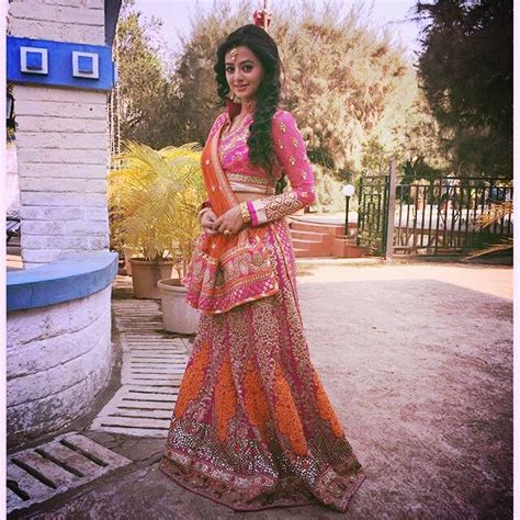 helly shah hot images hd photos in shorts photoshoots