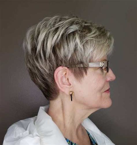20 Flawless Pixie Haircuts For Women Over 50