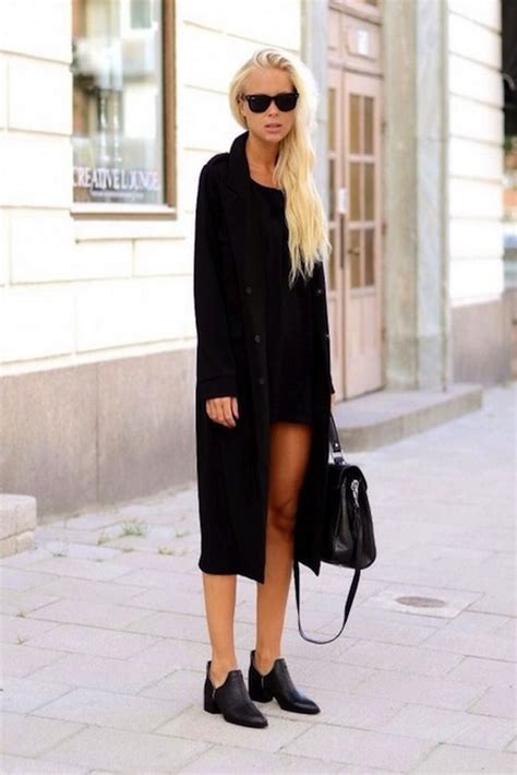 black street style fashion trend