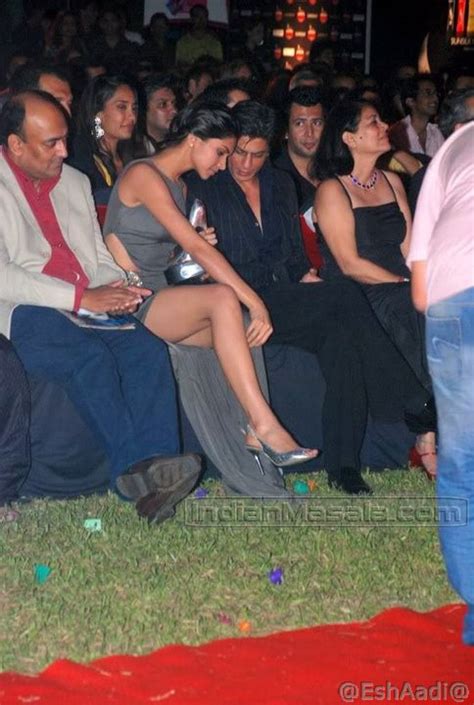 Celebrity Oops Bollywood Upskirt Picture