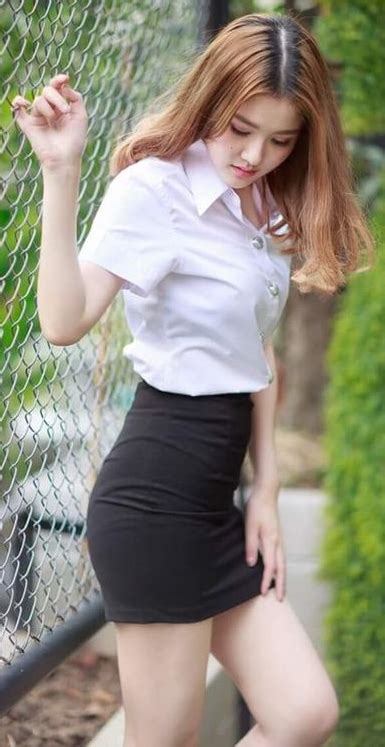 Tight Skirts Page Asian Ladies In Tight Skirts 14