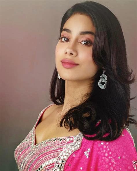 Pin On Jhanvi Kapoor