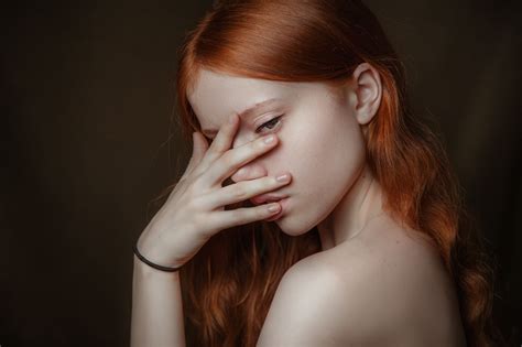 Women Model Redhead Face Portrait Hand Wallpaper