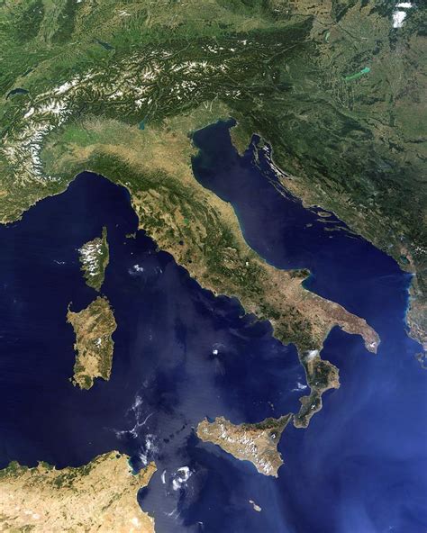 italy satellite image photograph  science photo library