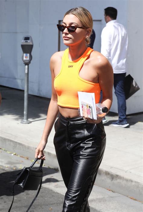 hailey baldwin bieber braless nipple pokies in yellow top taxi driver movie