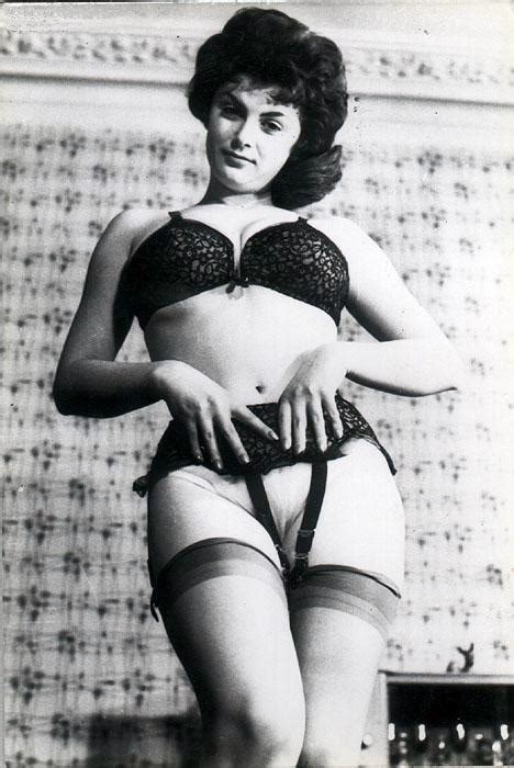 1960′s pinup rosa domaille