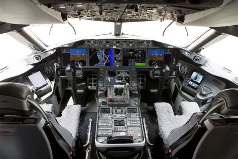 boeing ba testing  dreamliner cockpit windows  flaws search