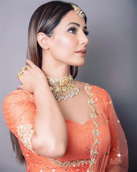 Hina Khan Creates Ripples Through The Internet With Her Latest Pictures