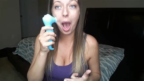 Testing Toys Vibrating Dildo And Clitoral Sucking