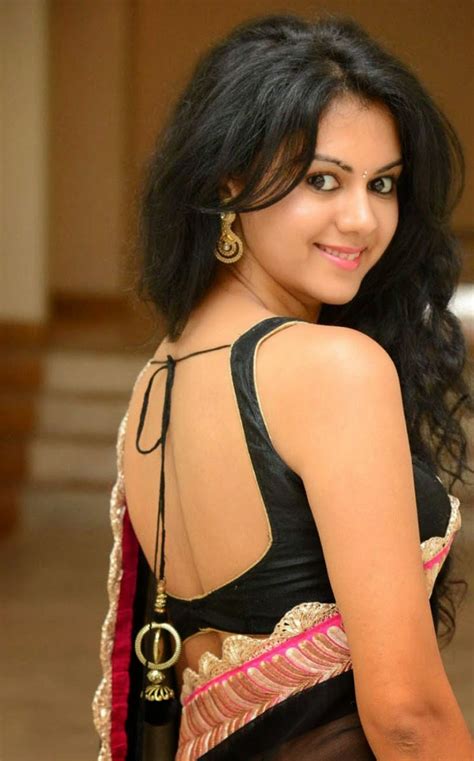 actress kamna jethmalani hot photos in sexy black saree cap