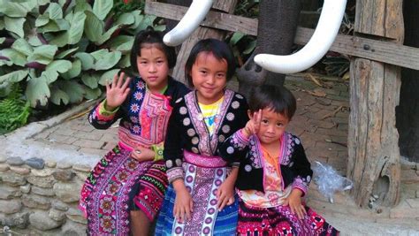 thai people