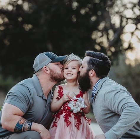 Girl S Adorable Photoshoot With 2 Dads Goes Viral Hint They Aren T
