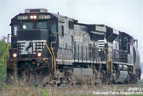 railroad freight train locomotive engine emd ge boxcar bnsfcsxfec