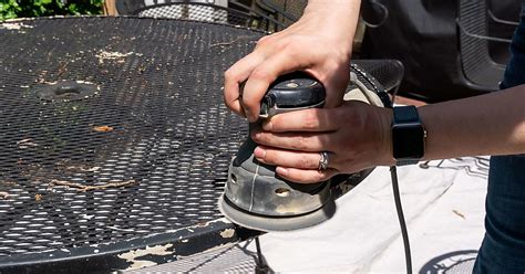 spray paint patio furniture fix rust spots