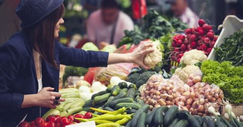 in season now your guide to eating the best produce at the market